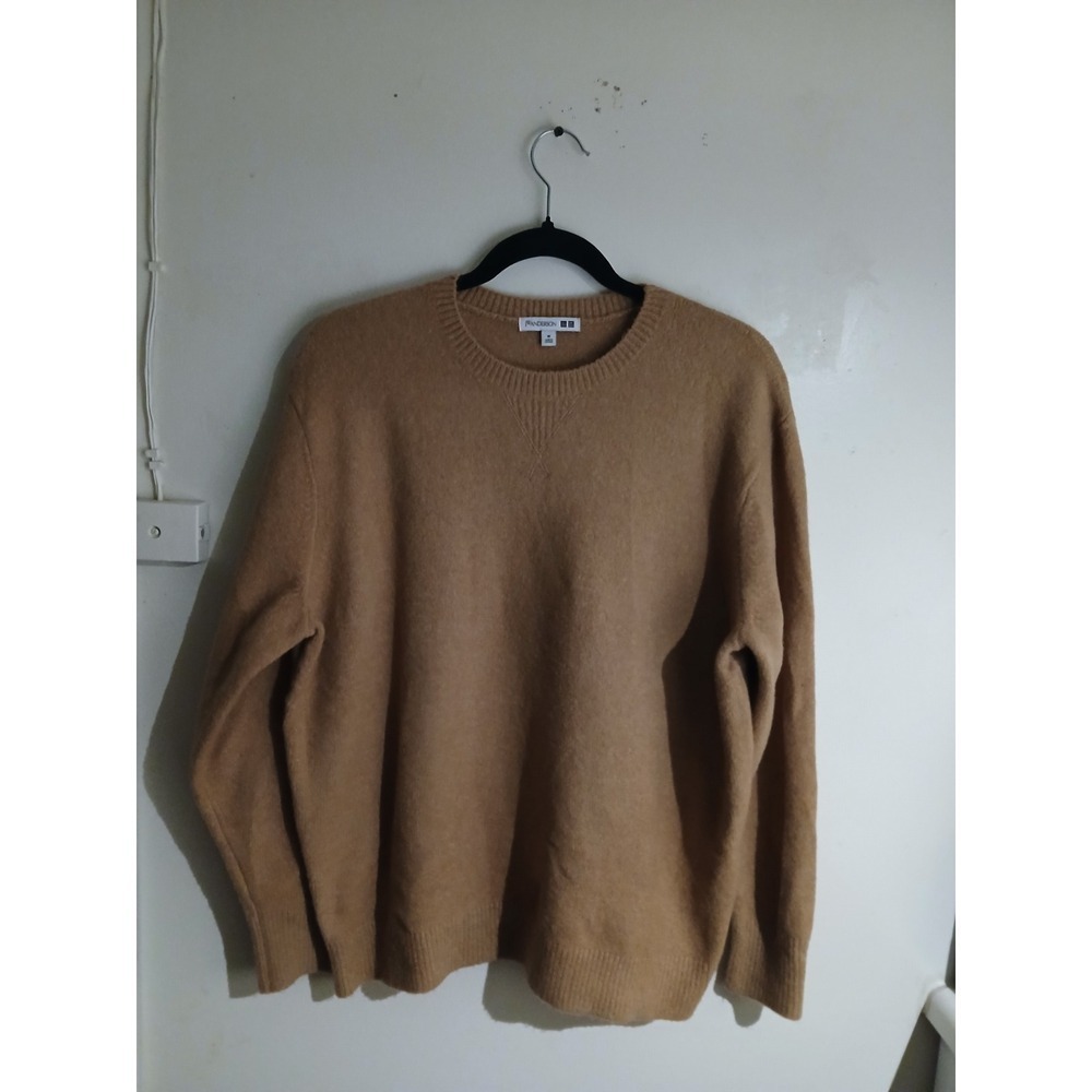 JW Anderson UNIQLO Camel Crew Neck Long Sleeve Sweater Size M